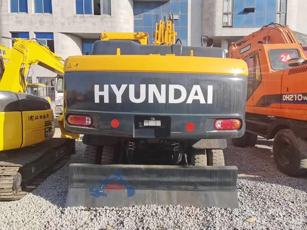 Hyundai R210W-9 Midi bageri 7t – 12t