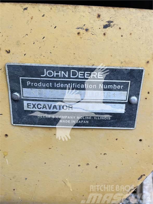 John Deere 225C LC Bageri guseničari