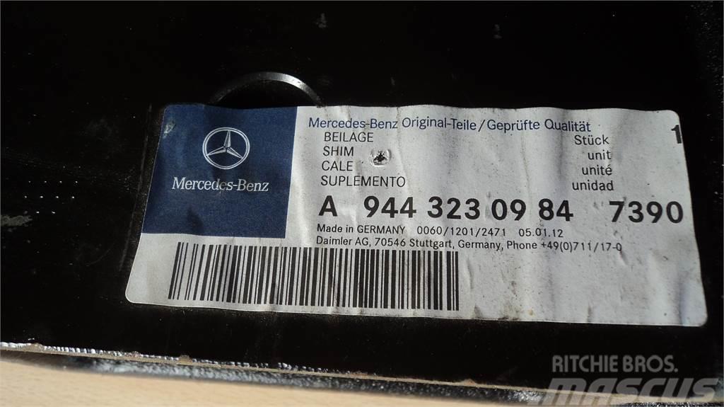 Mercedes-Benz SUPLEMENTO MB A9443230984/7390 Ostale kargo komponente
