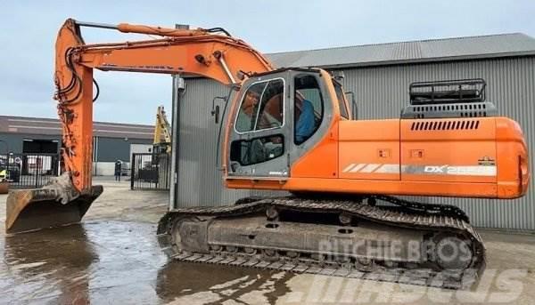 Doosan DX 255 LC Crawler excavators