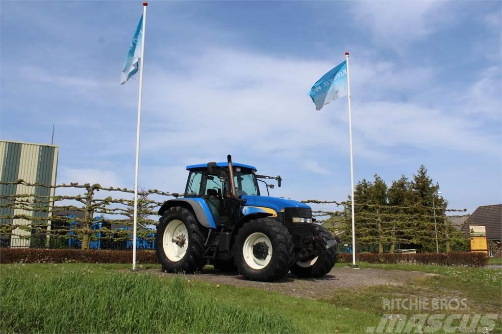 New Holland TM190 Traktori