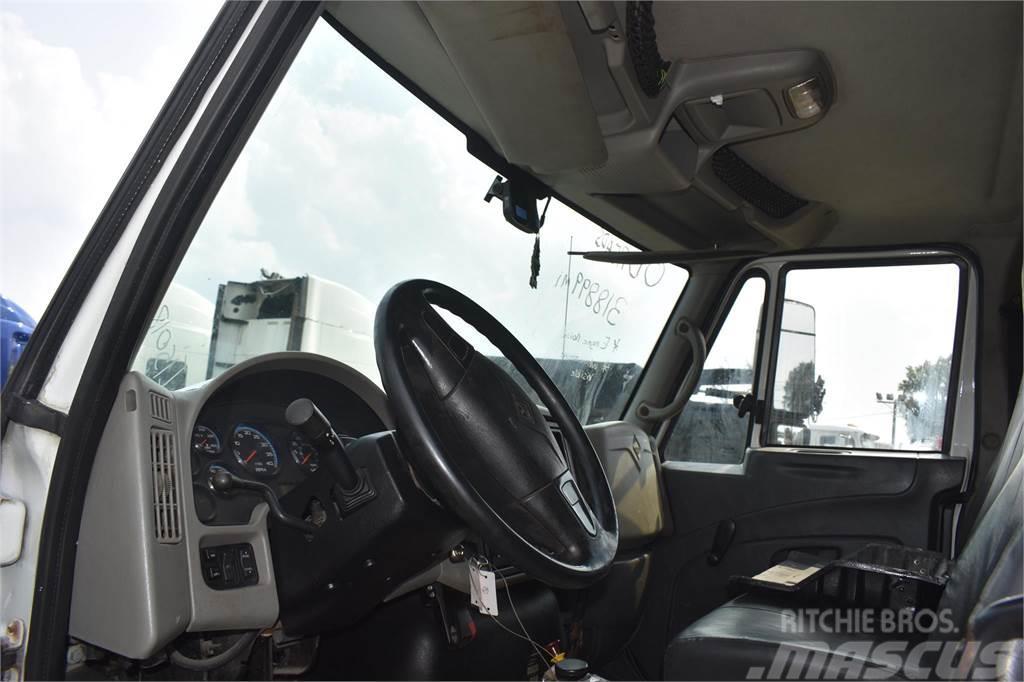 International DURASTAR 4400 Kiperi kamioni