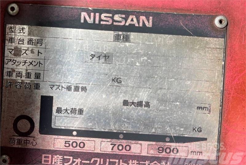 Nissan NP35 Viljuškari - ostalo