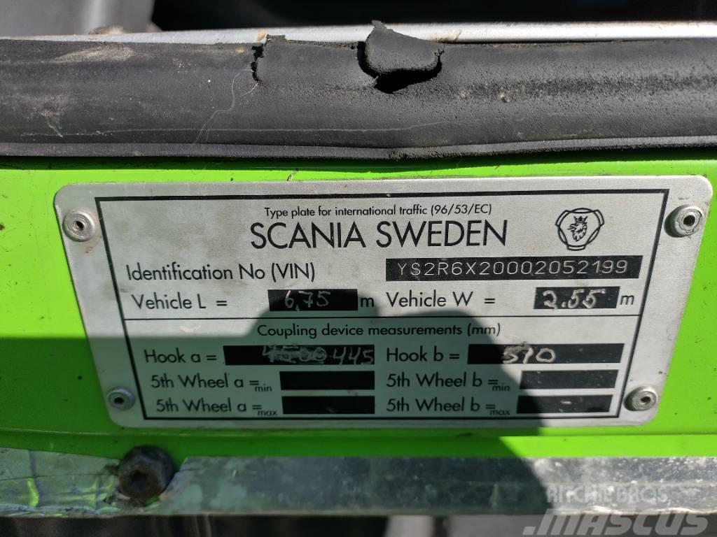 Scania R560 6x2 takateliveturi Tegljači
