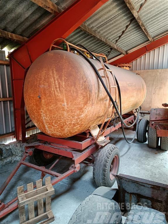  - - -  Ammoniak tankvogn ca. 3 tons Cisterne za djubrivo