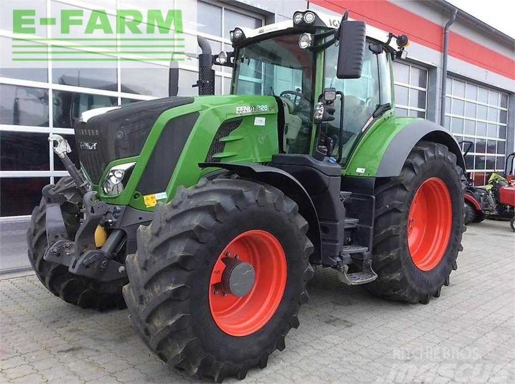 Fendt 828 vario s4 profi plus Traktori
