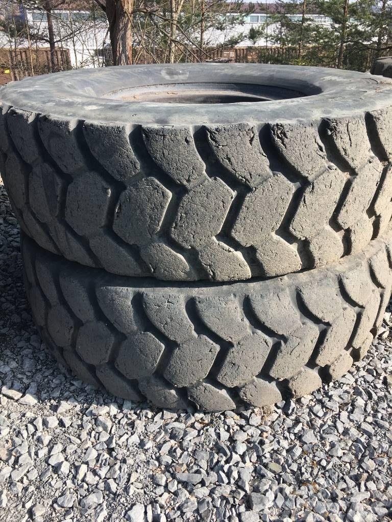 Goodyear 24.00R35 tyres Gume, točkovi i felne