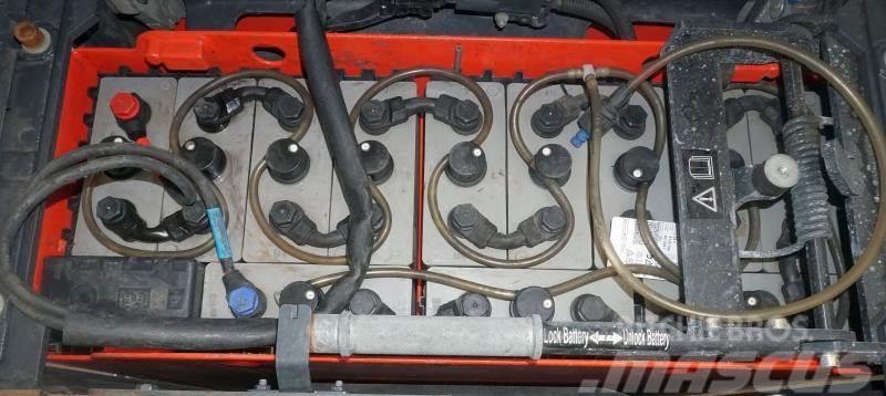 Linde T 25 R 1154 Nisko podizni električni viljuškar