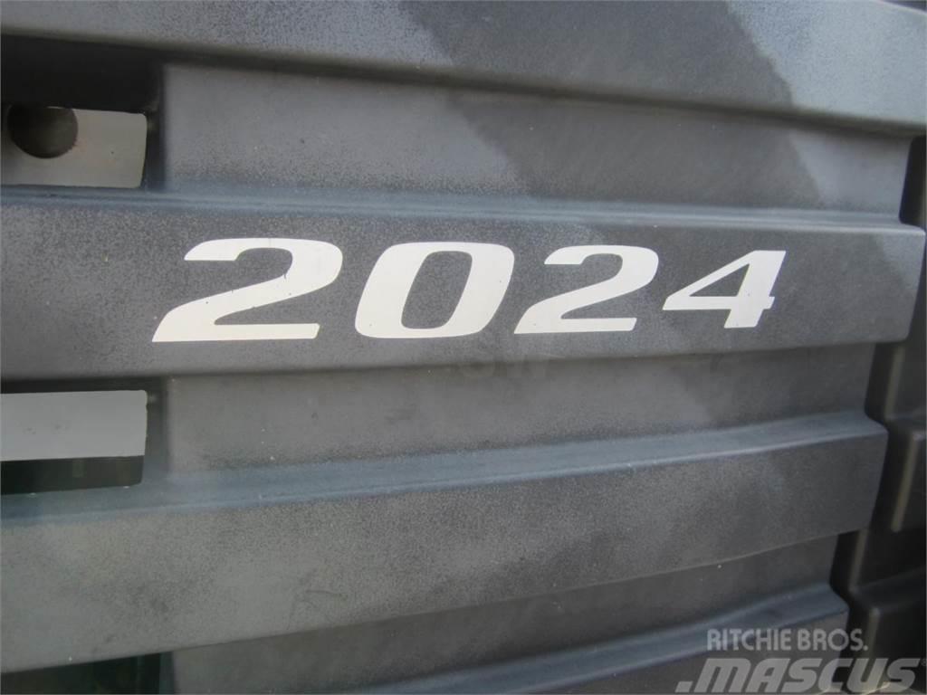 Mercedes-Benz SK 2024 Kiperi kamioni