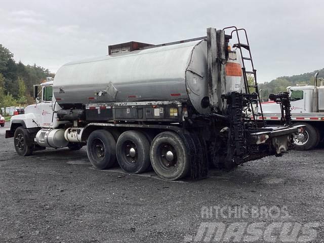 Mack RD688S Kamioni mešalice za beton