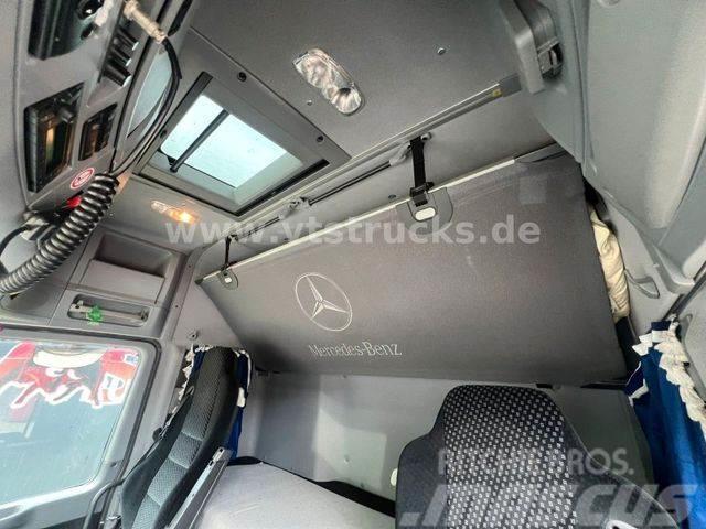 Mercedes-Benz Actros 1860 V8 4x2 FINKL 2.Stock,Hubdach Kamioni za prevoz životinja