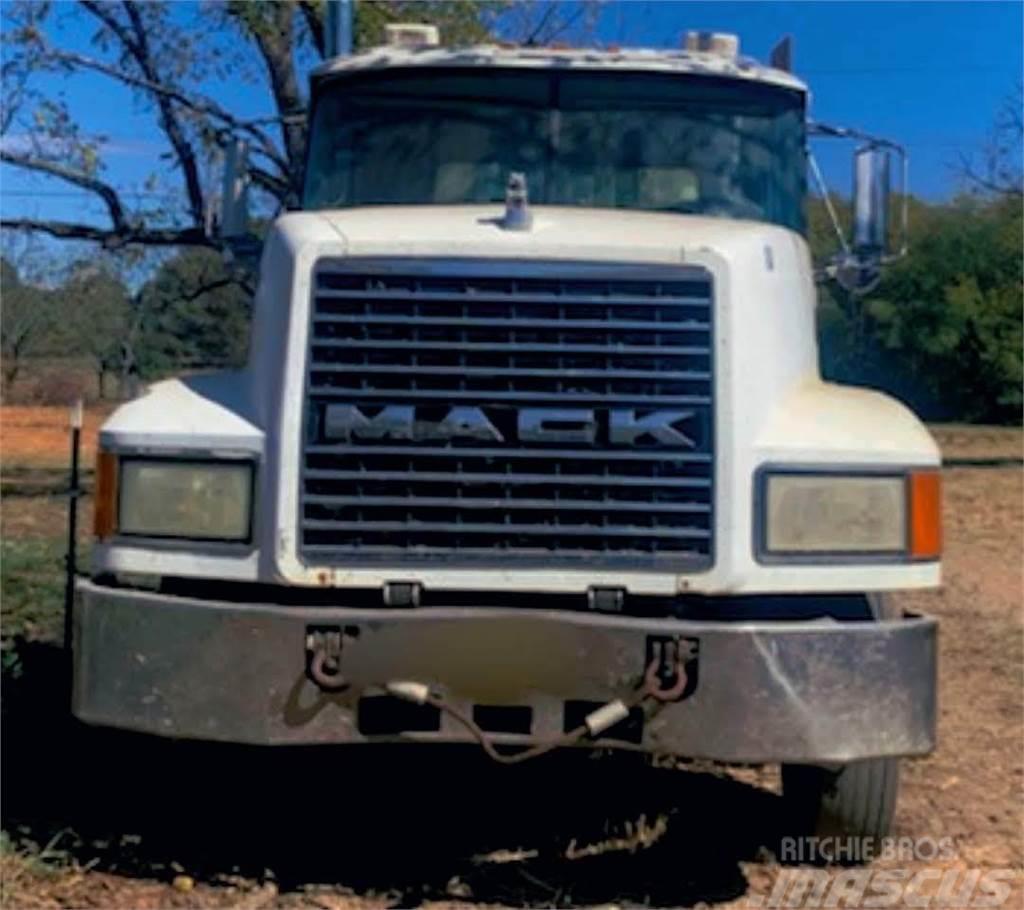 Mack CH613 Tegljači