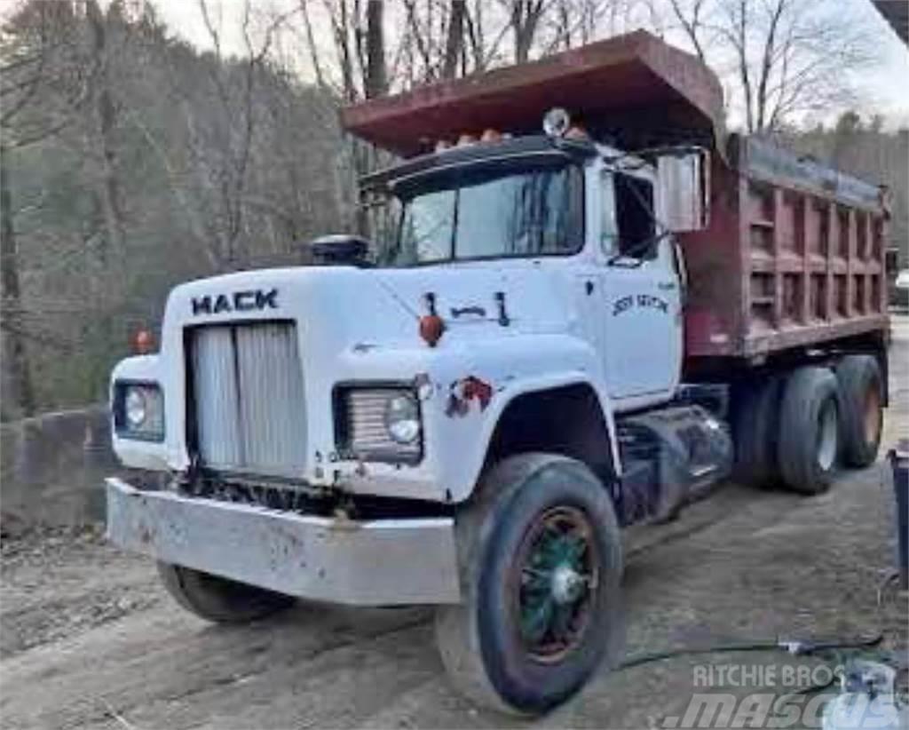 Mack R Model Kiperi kamioni
