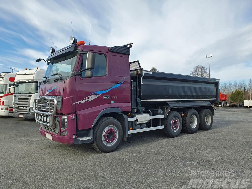 Volvo FH16 700 8X2 -11 Kiperi kamioni