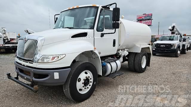 International Water Truck Kamioni za vodu