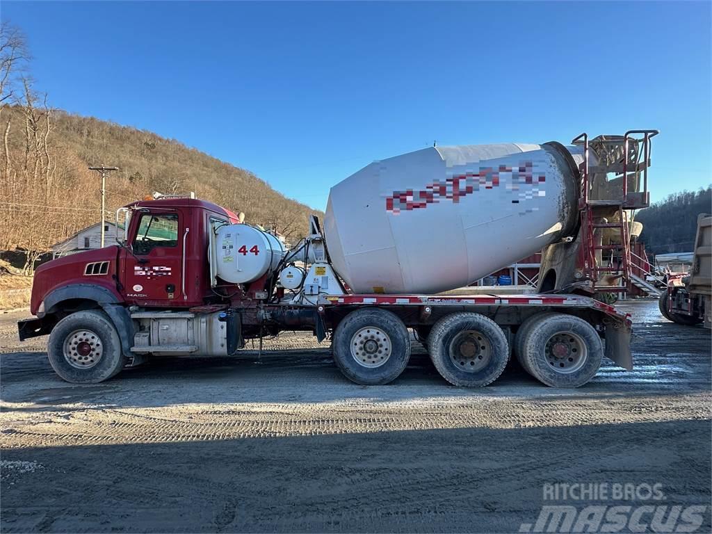 Mack Granite GU813 Kamioni mešalice za beton