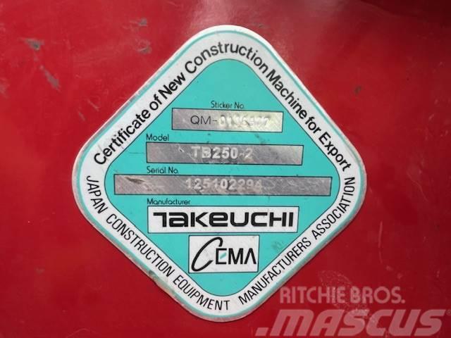 Takeuchi TB250-2 Mini bageri < 7t