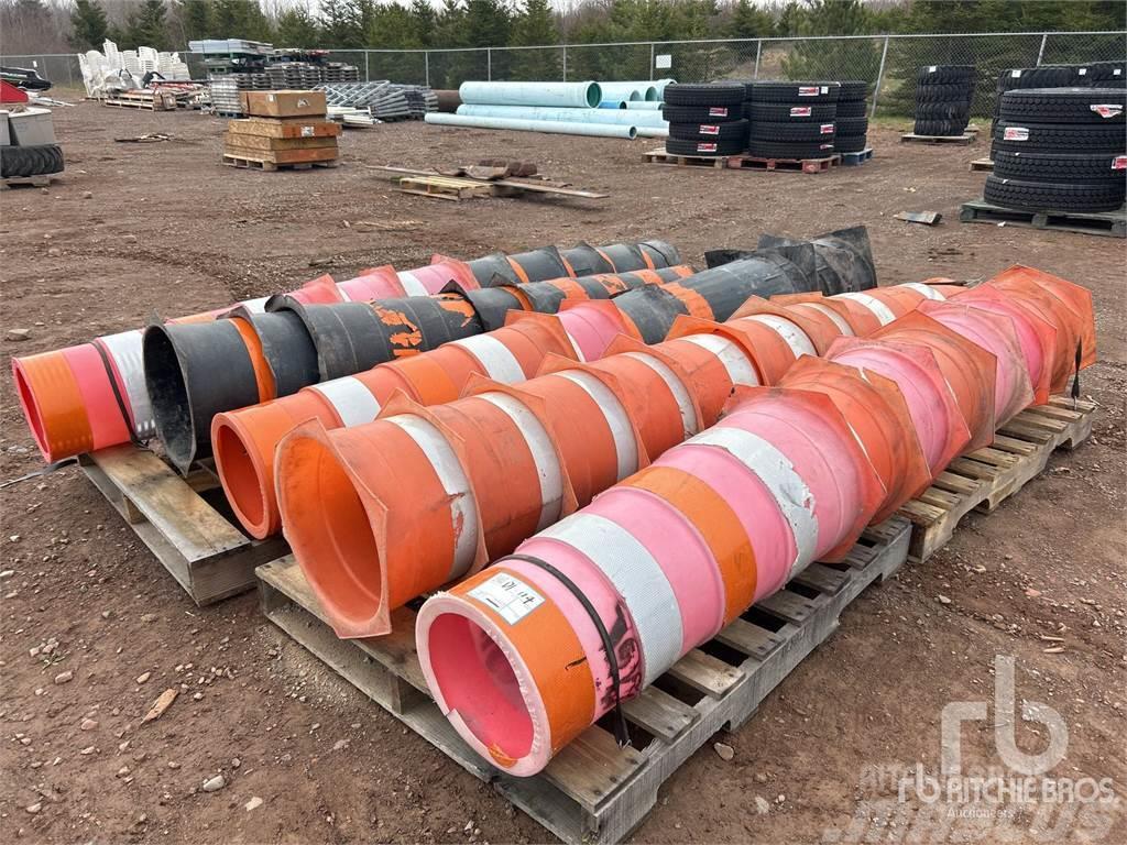  Quantity of Plastic Safety Barrels Ostale komponente za građevinarstvo