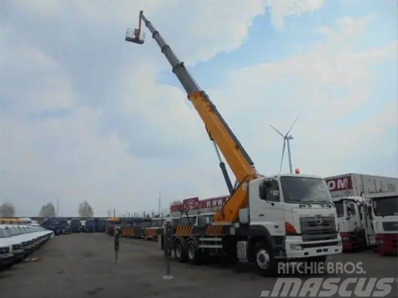 Hino 700 3441 6X4	Emelőkosaras 22,8m Truck & Van mounted aerial platforms
