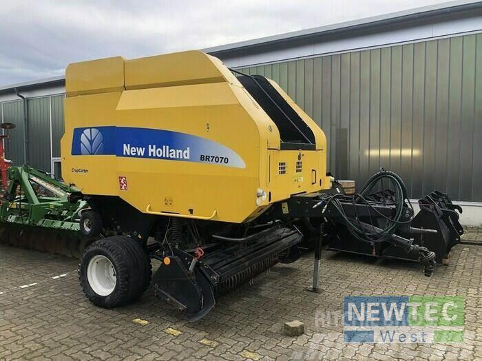 New Holland BR 7070 ROTORCUTTER Prese/balirke za rolo bale