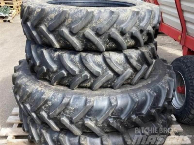  320/85R32 + 340/85R46 Tyres, wheels and rims