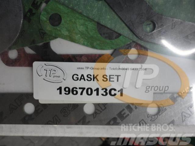 CASE IHC 1967013C1, 3136817R99 Gasket Set Motori za građevinarstvo