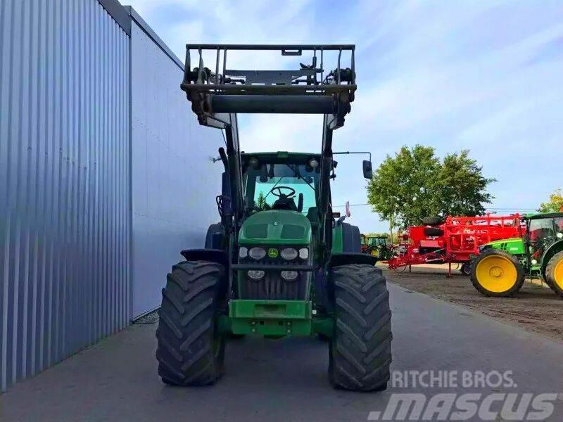 John Deere 7930 Traktori