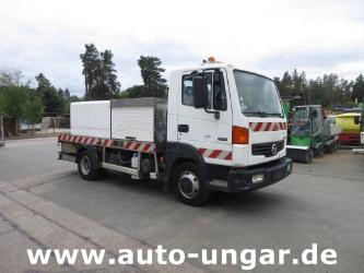 Nissan Atleon 70.14 mit Hochdruckreiniger Wasserwagen