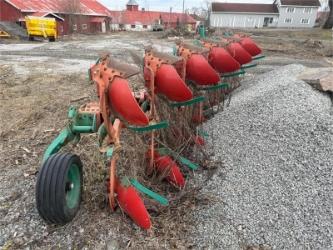 Kverneland 6 Skjærs vendeplog