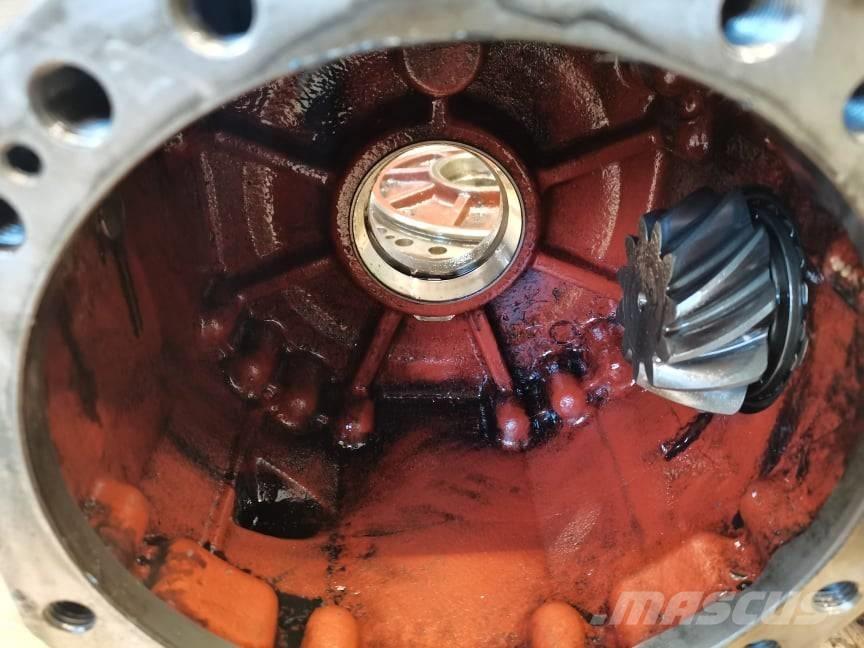 New Holland LM 435 {Spicer 602 212 95}attack Transmisija