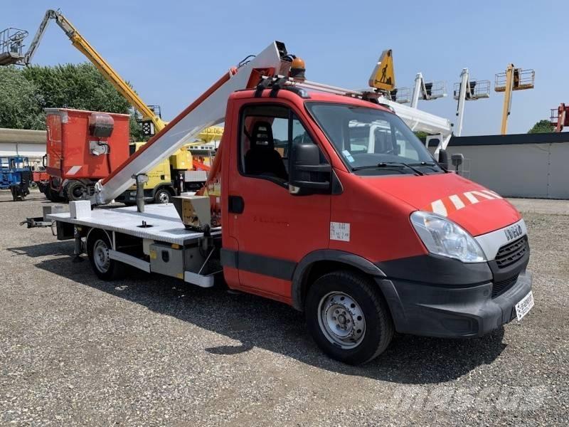 Iveco Daily Multitel 160 ALU DS - 16m Auto korpe