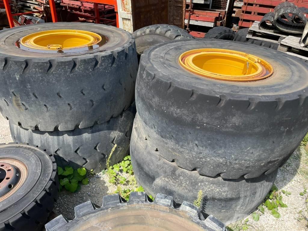 Michelin 800/65R29 with Rims Volvo L180E Reifen Felgen Gume, točkovi i felne
