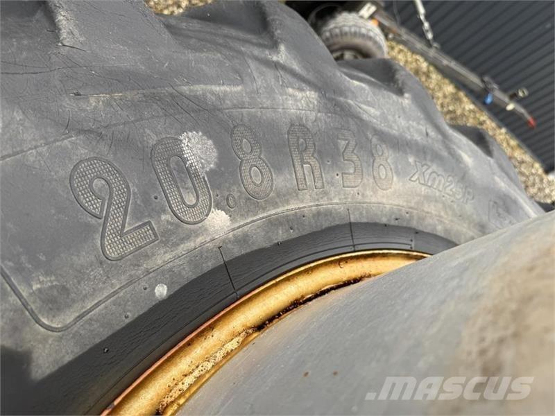 AP 20,8X38 Gume, točkovi i felne