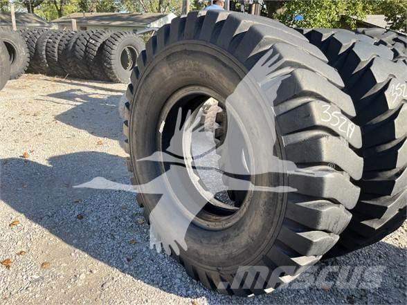 General 18.00X33 Gume, točkovi i felne