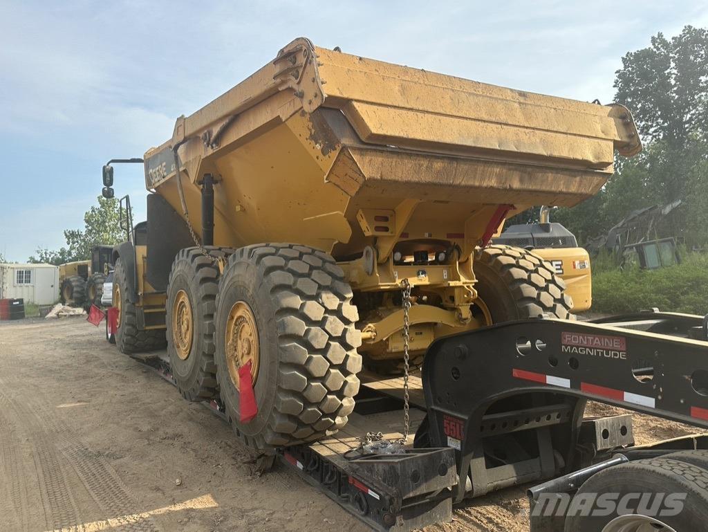 John Deere 410E Zglobni damperi