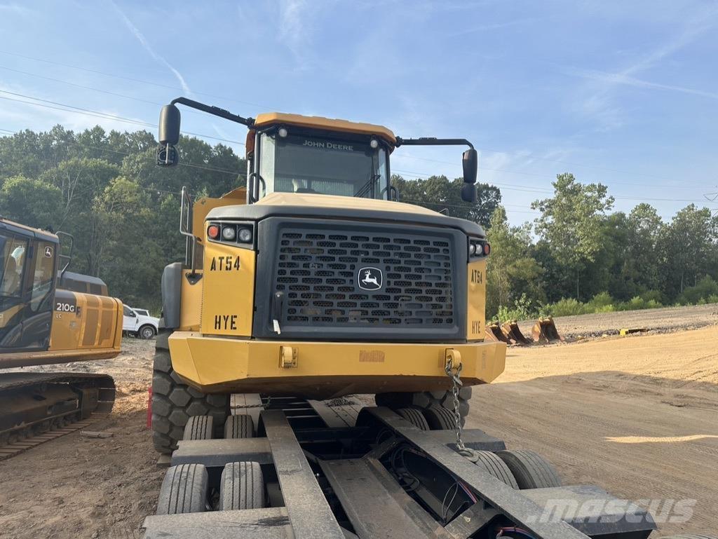 John Deere 410E Zglobni damperi