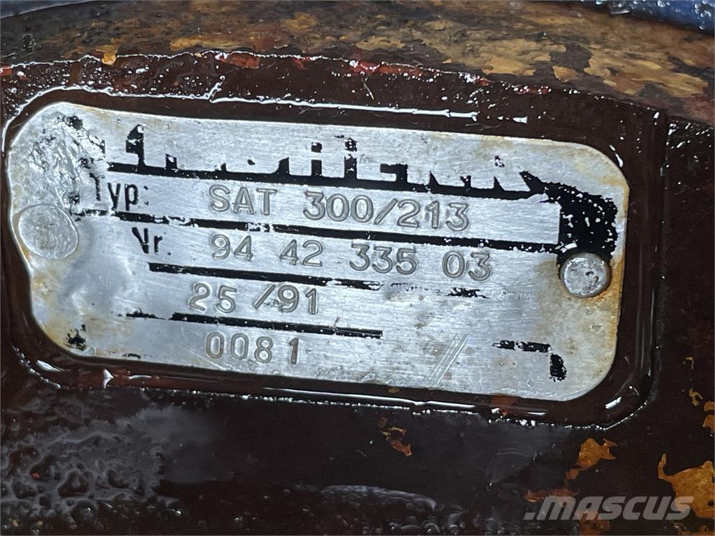 Liebherr R942HD-SL Litronic Krøjegear Transmisija