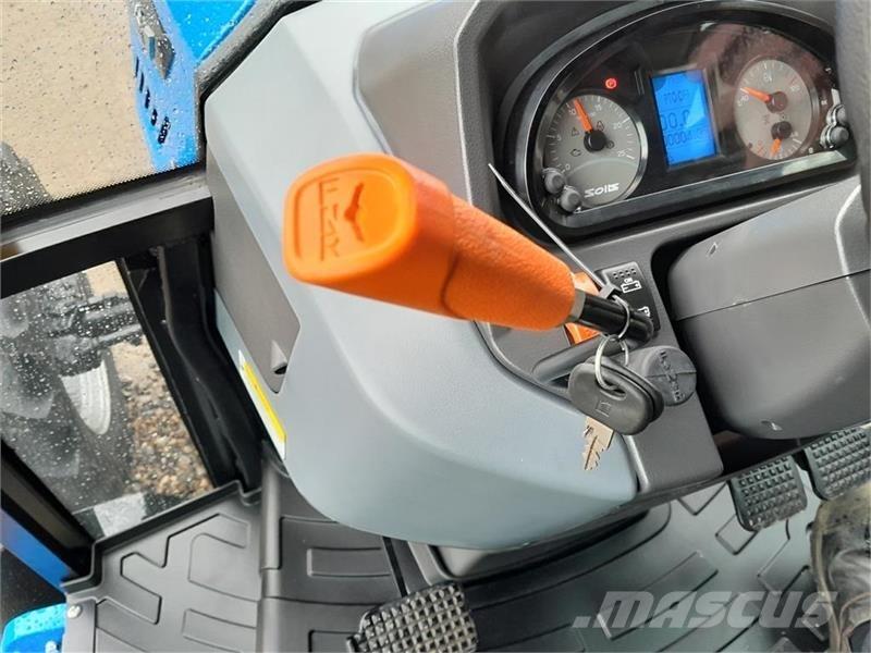 Solis 50 med kabine Traktori