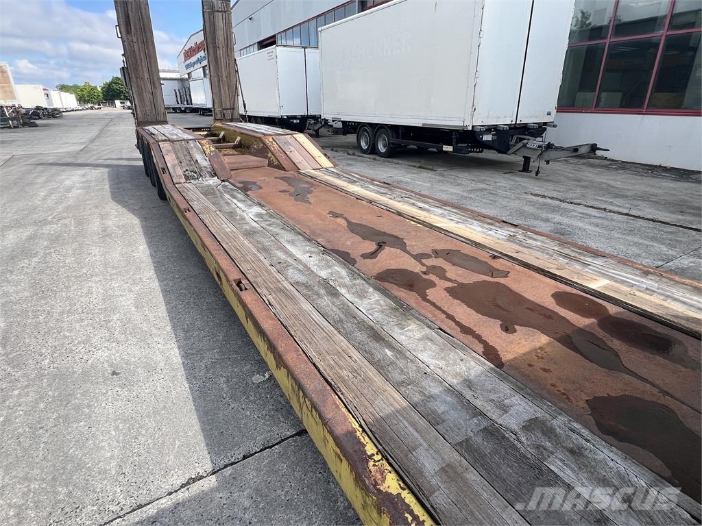 Langendorf SATBUE 30/38 3 Achs Tiefbett- Satteltieflader Poluprikolice labudice