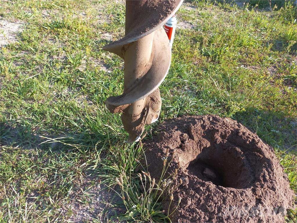 Komatsu PC16R-3HS K Mini bageri < 7t