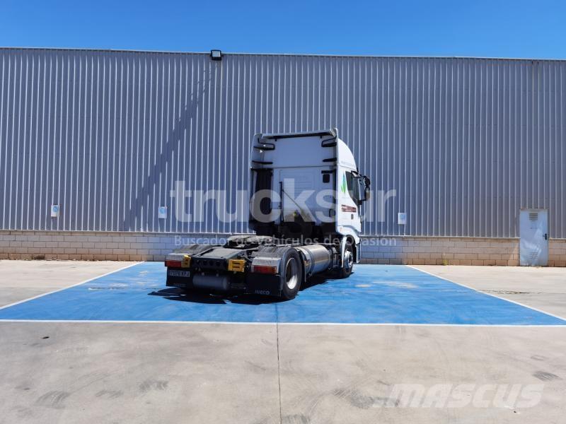 Iveco STRALIS AS440S40T/P LNG GAS Tegljači