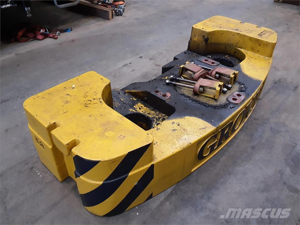 Grove GMK 3050 counterweight 5,2 ton Delovi i oprema za kran