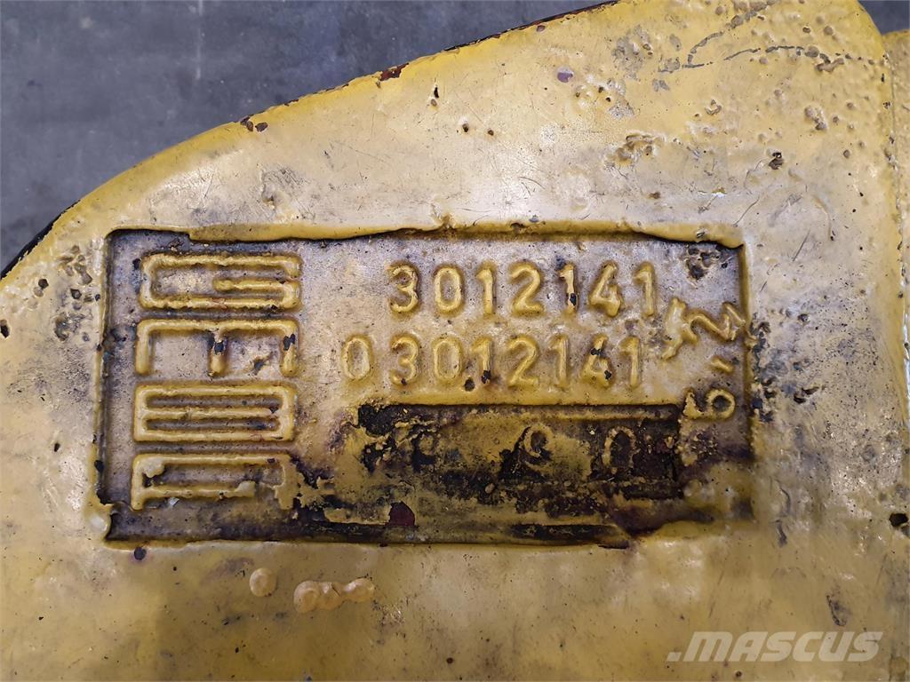 Grove GMK 3050 counterweight 5,2 ton Delovi i oprema za kran