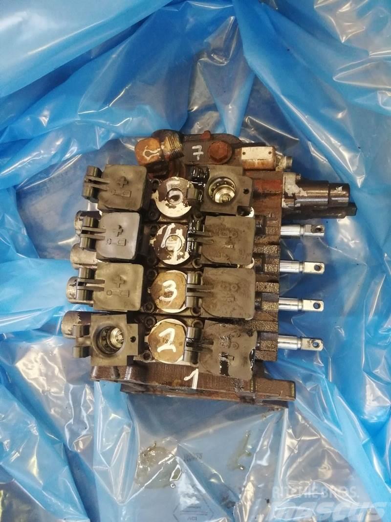 Fiat G170 Remote control valve Hidraulika