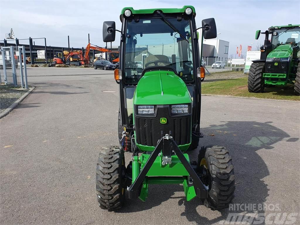 John Deere 2026R Manji traktori