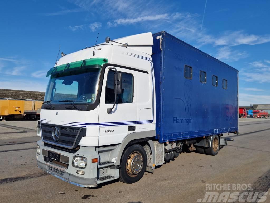 Mercedes-Benz Actros 1832 4x2 Euro 3 Horse transporter Kamioni za prevoz životinja