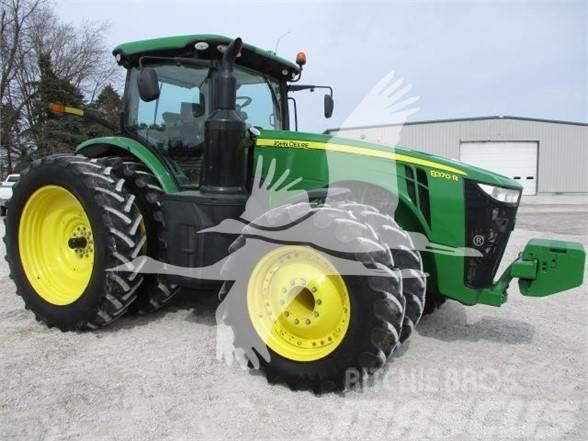 John Deere 8370R Traktori
