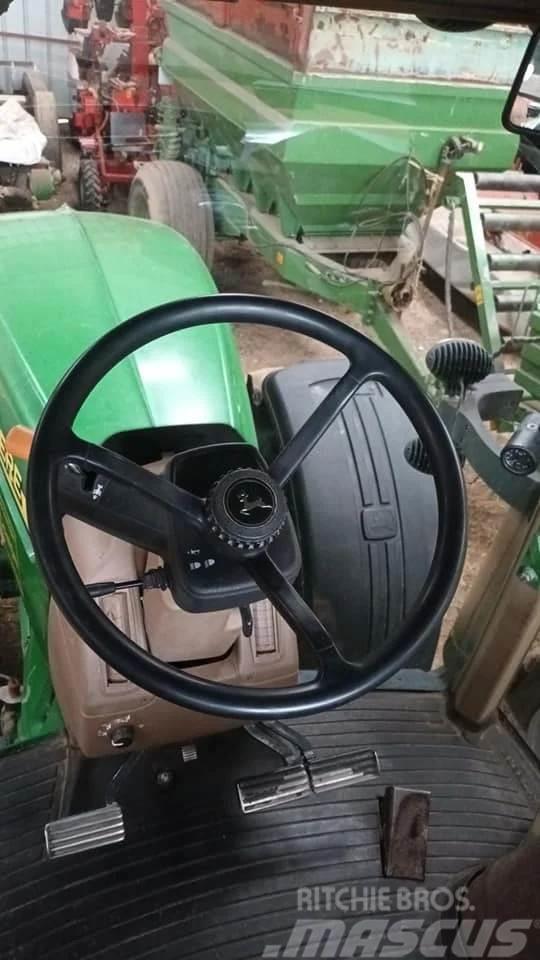 John Deere 7820 7820 tractor Traktori