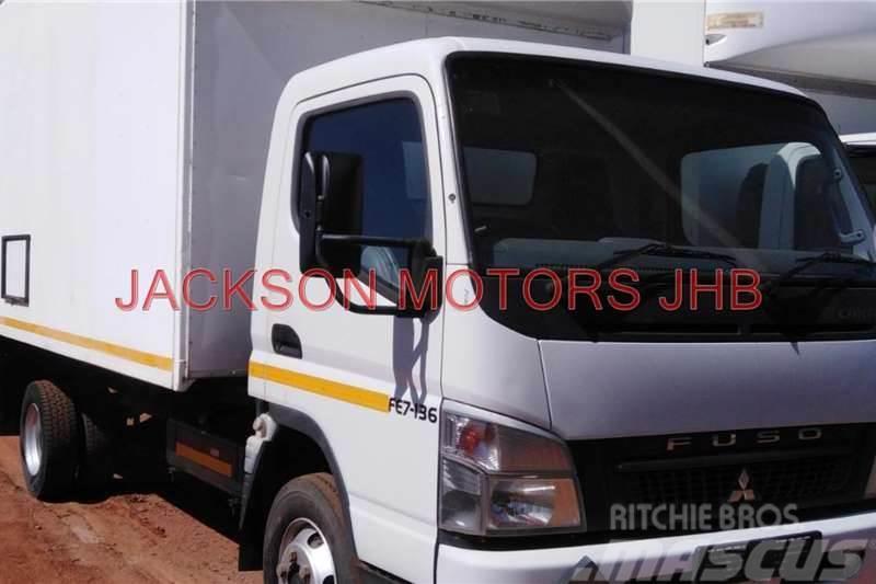 Fuso 7-136 CANTER FITTED WITH VOLUME BODY Ostali kamioni