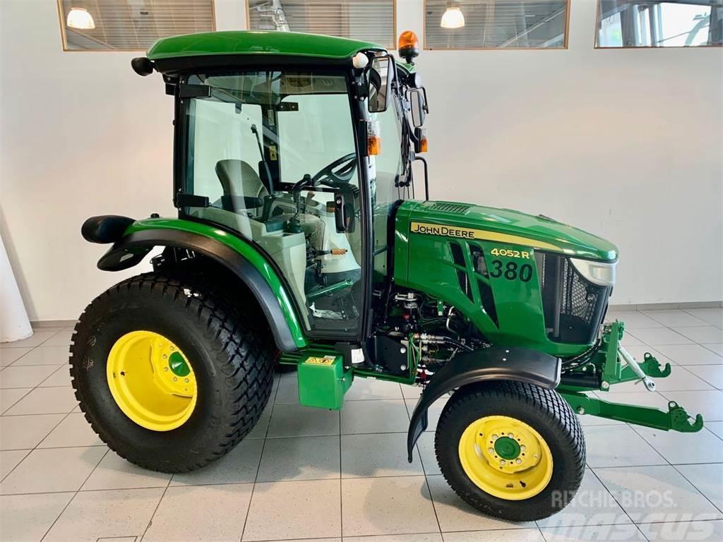 John Deere 4052R Manji traktori